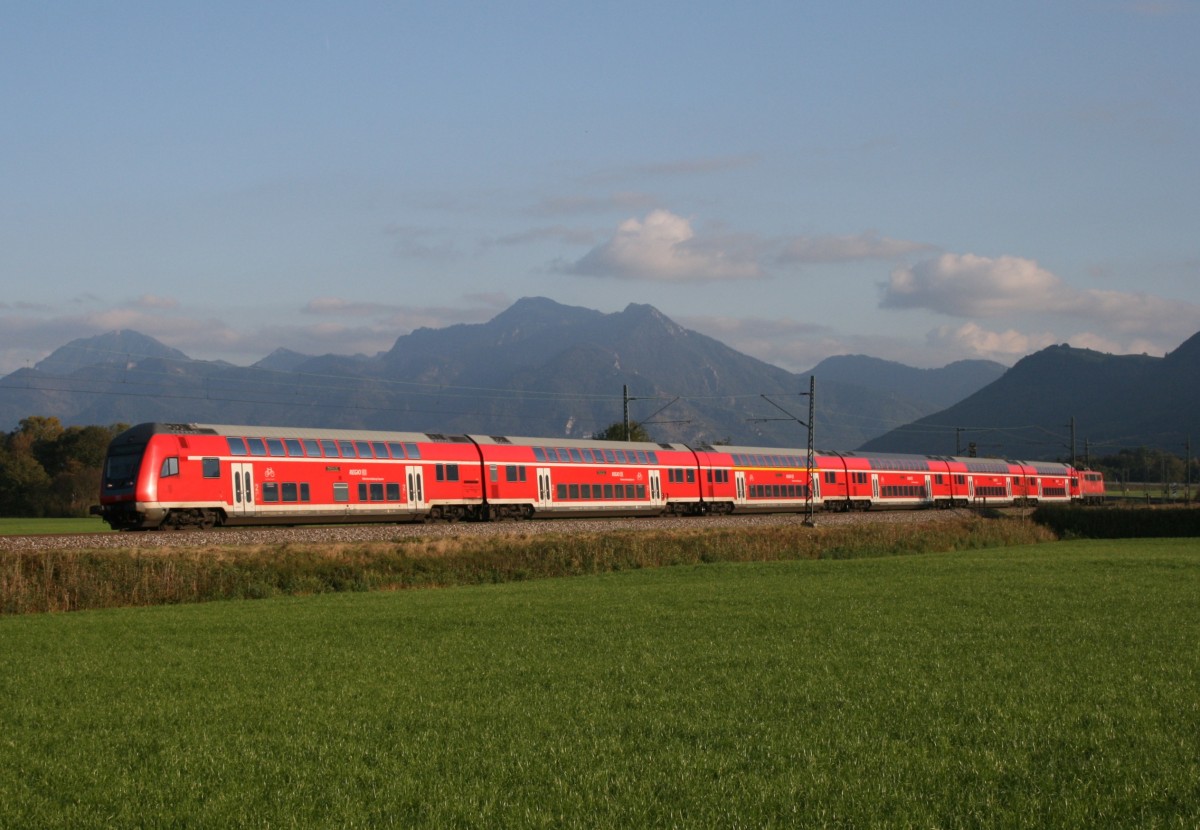 RE 79034 (Salzburg Hbf–Mnchen Hbf) am 14.10.2011 zwischen Bernau und Prien am Chiemsee