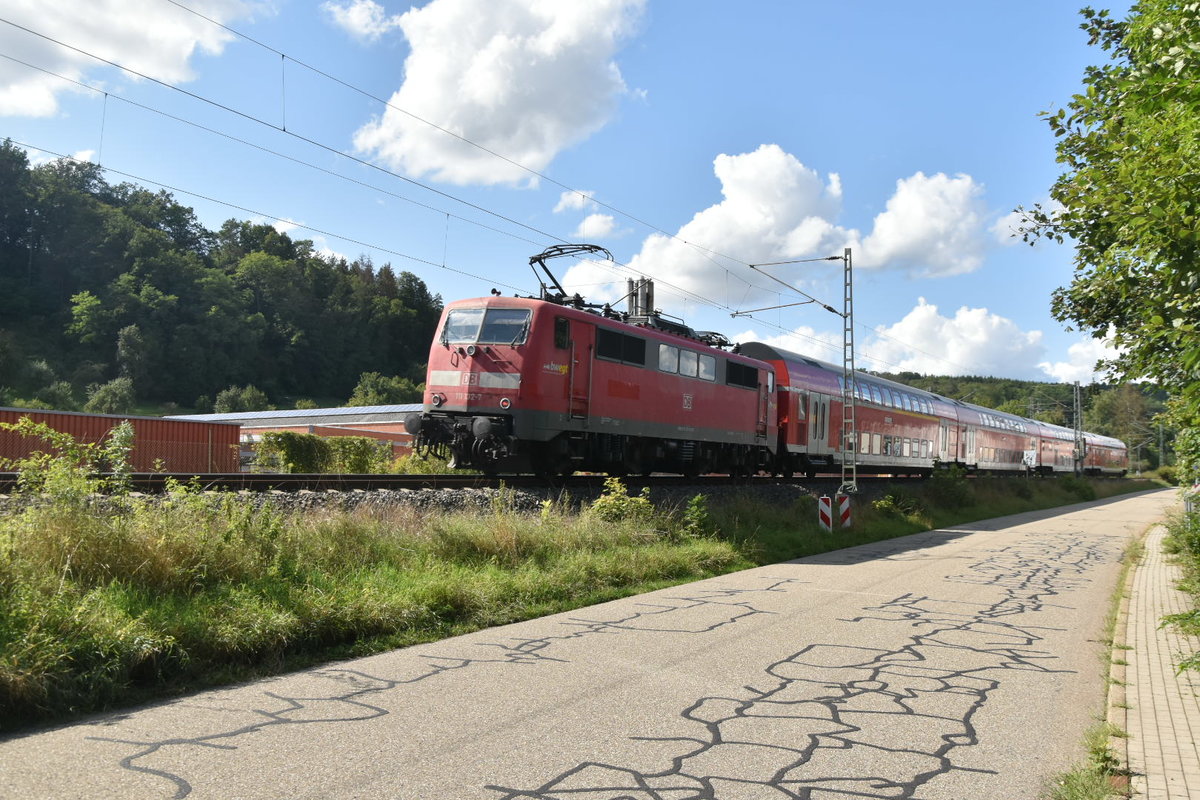 RE nach Lauda in Möckmühl mit der 111 132 im Nachschub. 14.8.2019