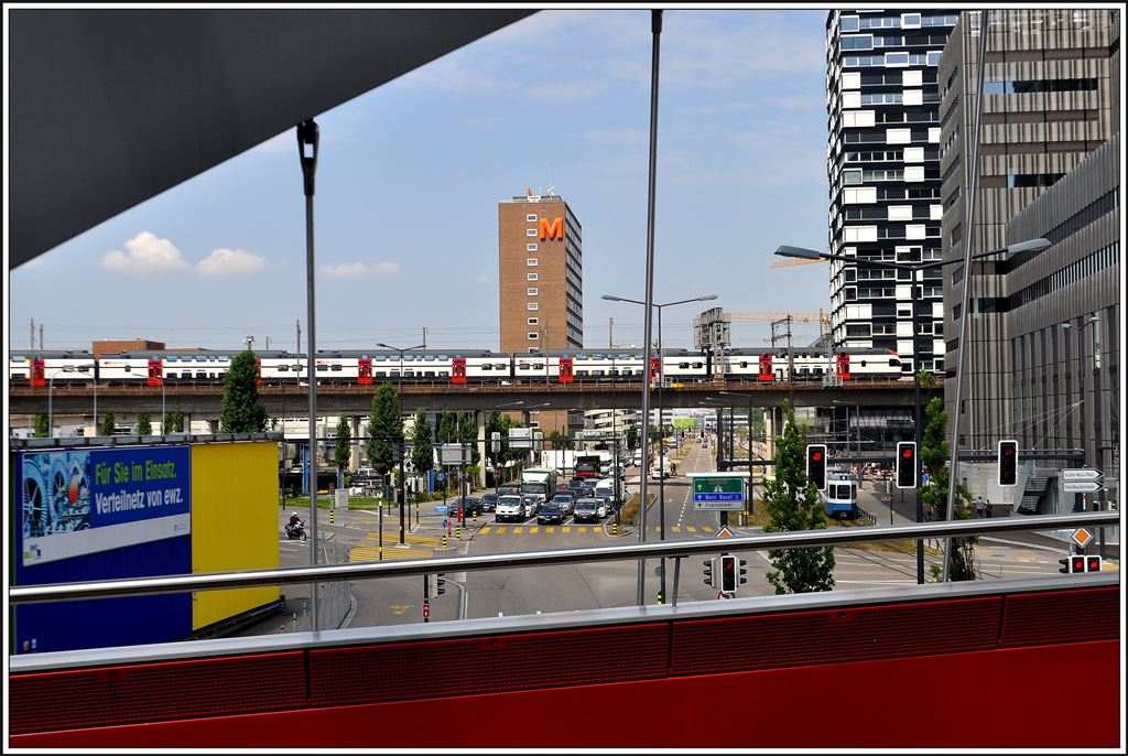 RE nach Schaffhausen zwischen Zürich Hardbrücke und Oerlikon. (19.06.2014)