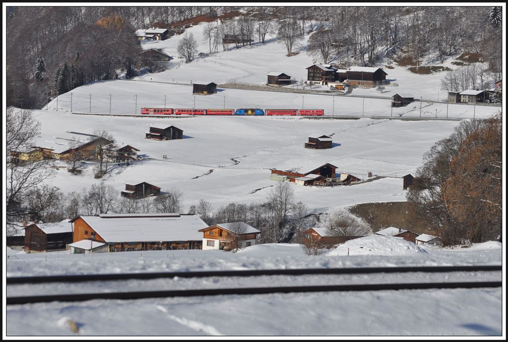 RE1032 mit Ge 4/4 III 652 ist ebenfalls auf dem Weg nach Landquart, (28.011.2013)