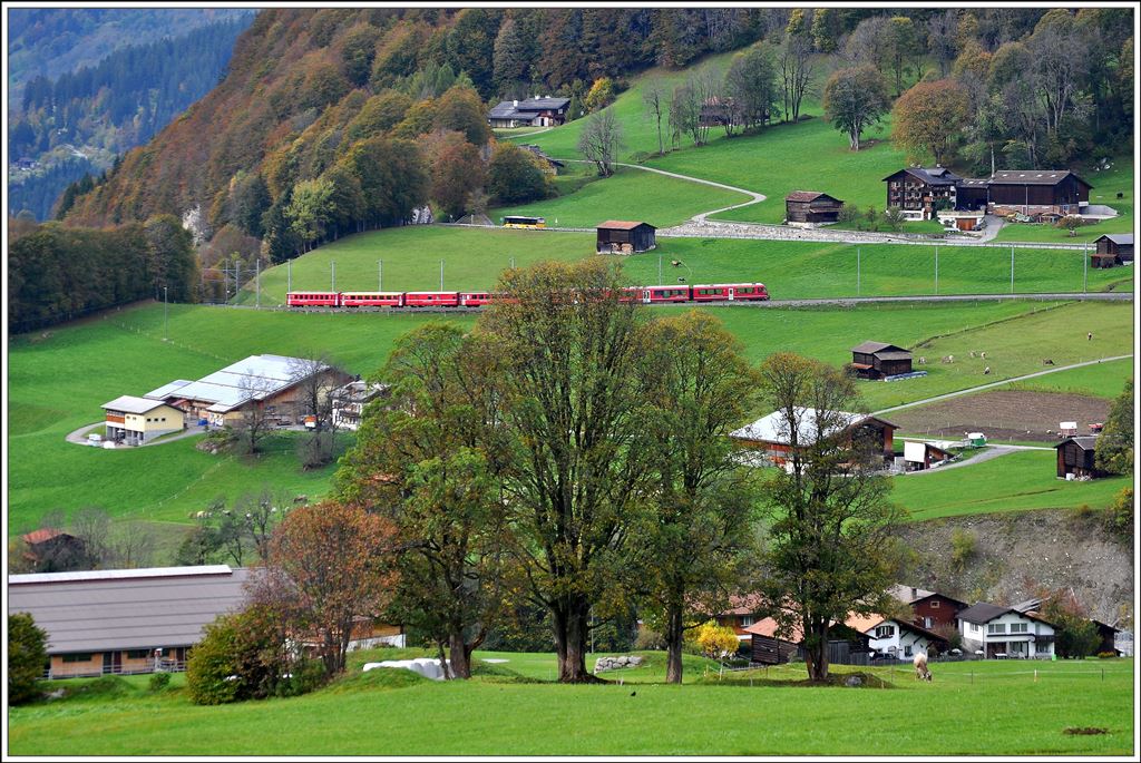 RE1049 nach Davos Platz bei Klosters Dorf. (14.10.2014)