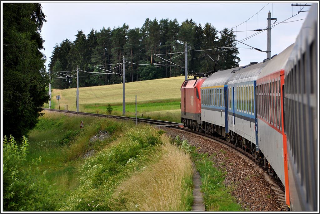 RE1542  Anton Bruckner  mit 1116 158 zwischen Summerau und Horni Dvoriste. (29.06.2015)