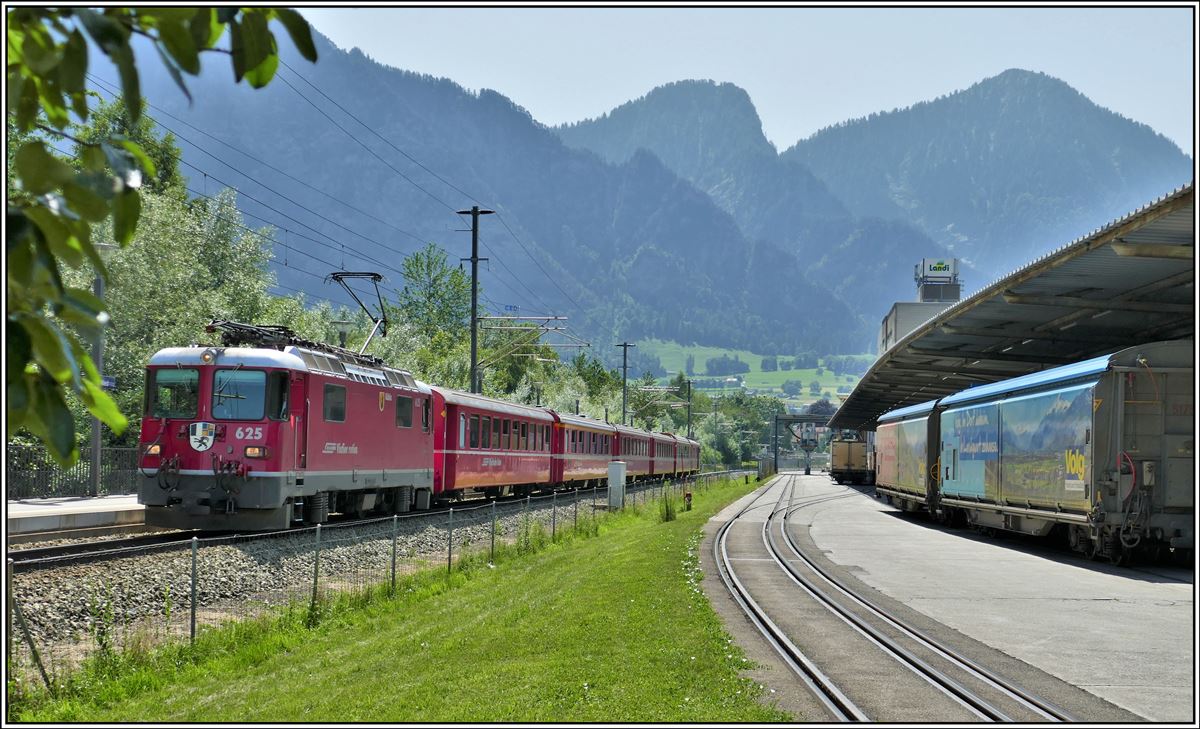 RE1728 mit Ge 4/4 II 625  Küblis  in Landquart Ried. (27.06.2019)