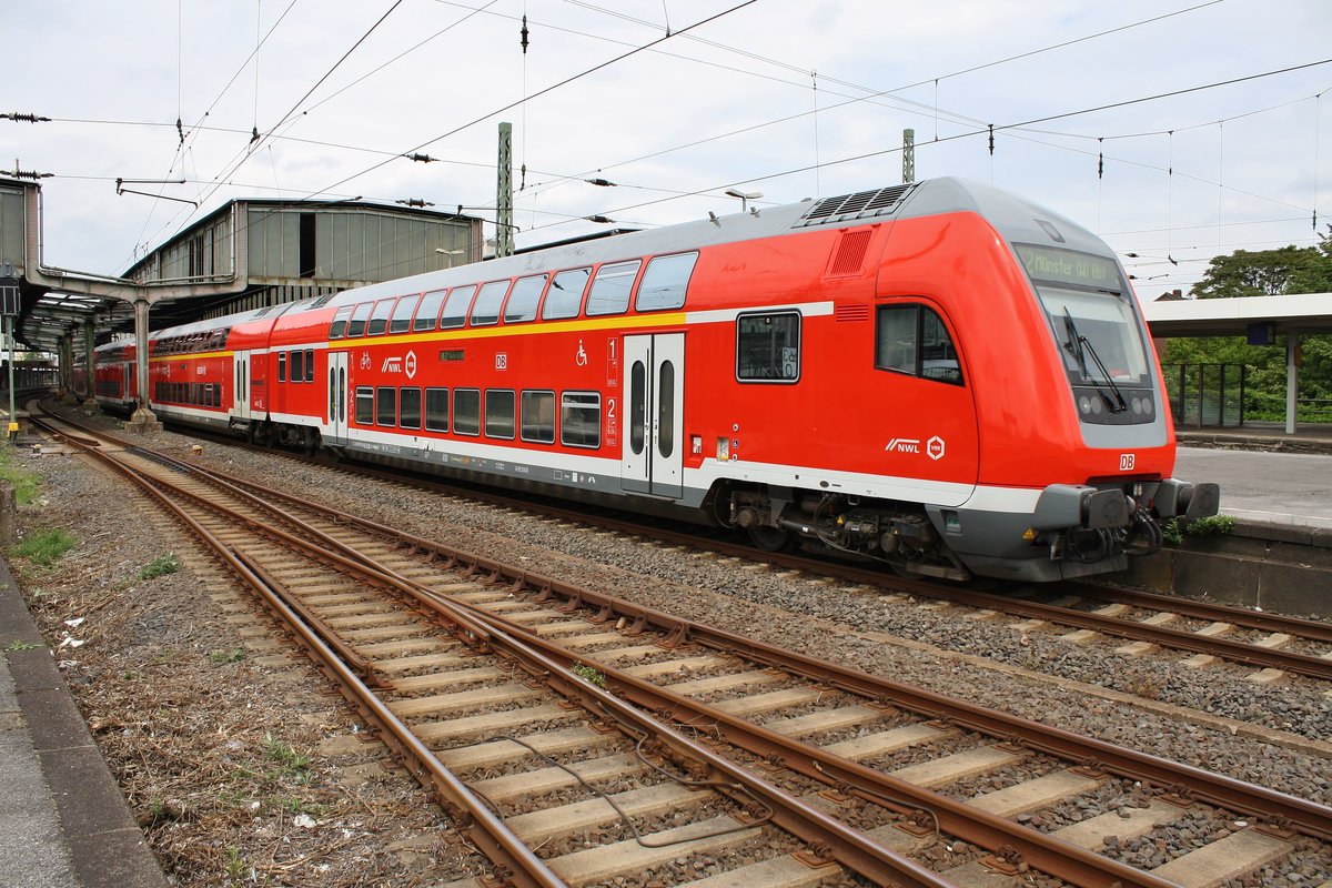 RE2 (RE10223) nach Münster(Westf) Hauptbahnhof wird am 26.05.2019 von 146 119 im Duisburger Hauptbahnhof bereitgestellt.