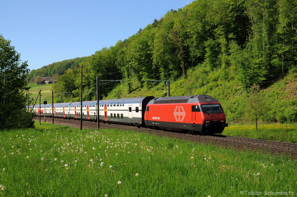 Re460 105 mit IR1981 am 10.05.2013 in Tecknau