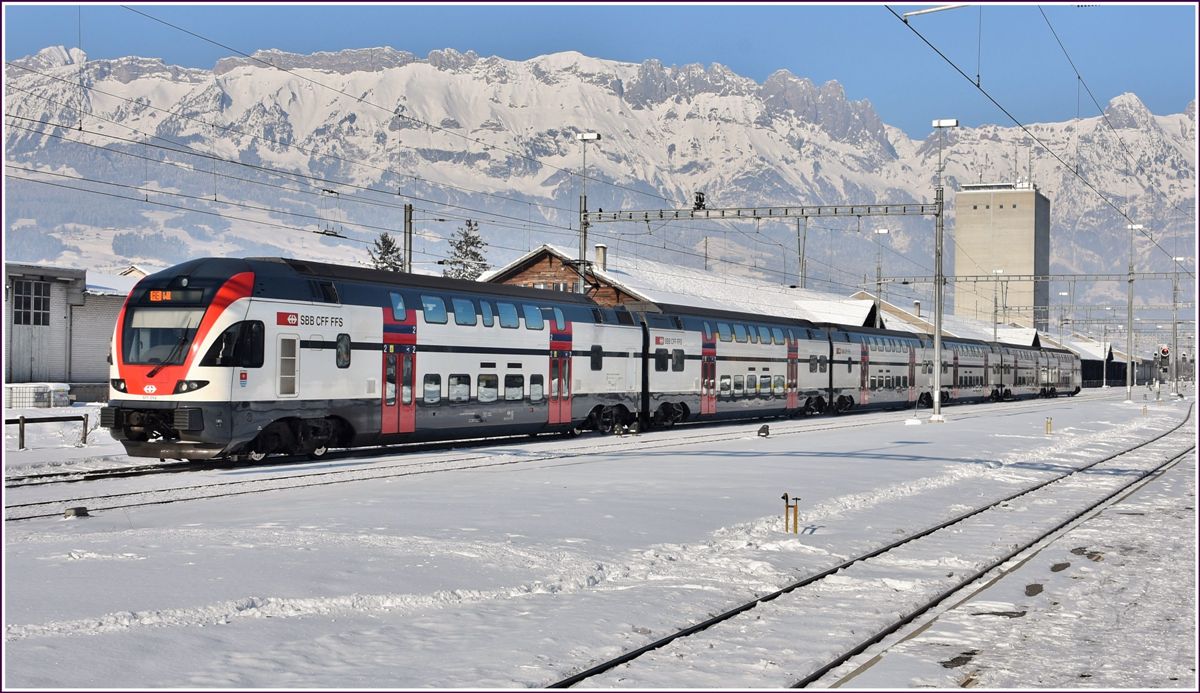 RE4870 nach Wil mit 511 014 in Buchs SG. (19.01.2017)