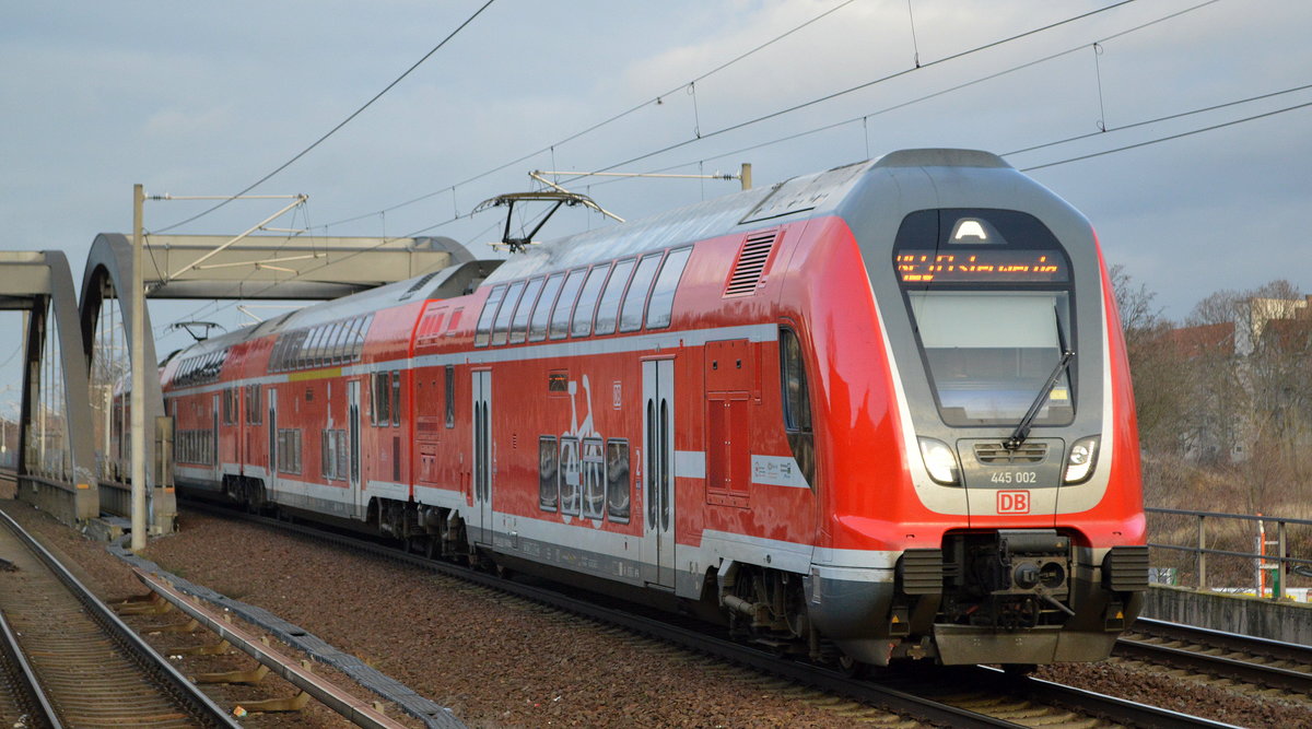 RE5 nach Elsterwerda mit 445 002 Richtung Bf. Berlin Gesundbrunnen am 13.01.20 Berlin Pankow.