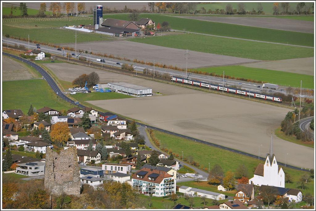 RE5072 von Chur nach Zürich HB zwischen Bad Ragaz und Sargans. (05.11.2015)