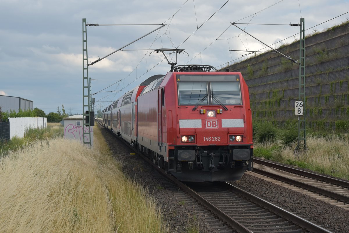 RE6 nach Minden bei Allerheiligen gen Neuss fahrend am Sonntag den 25.6.2017