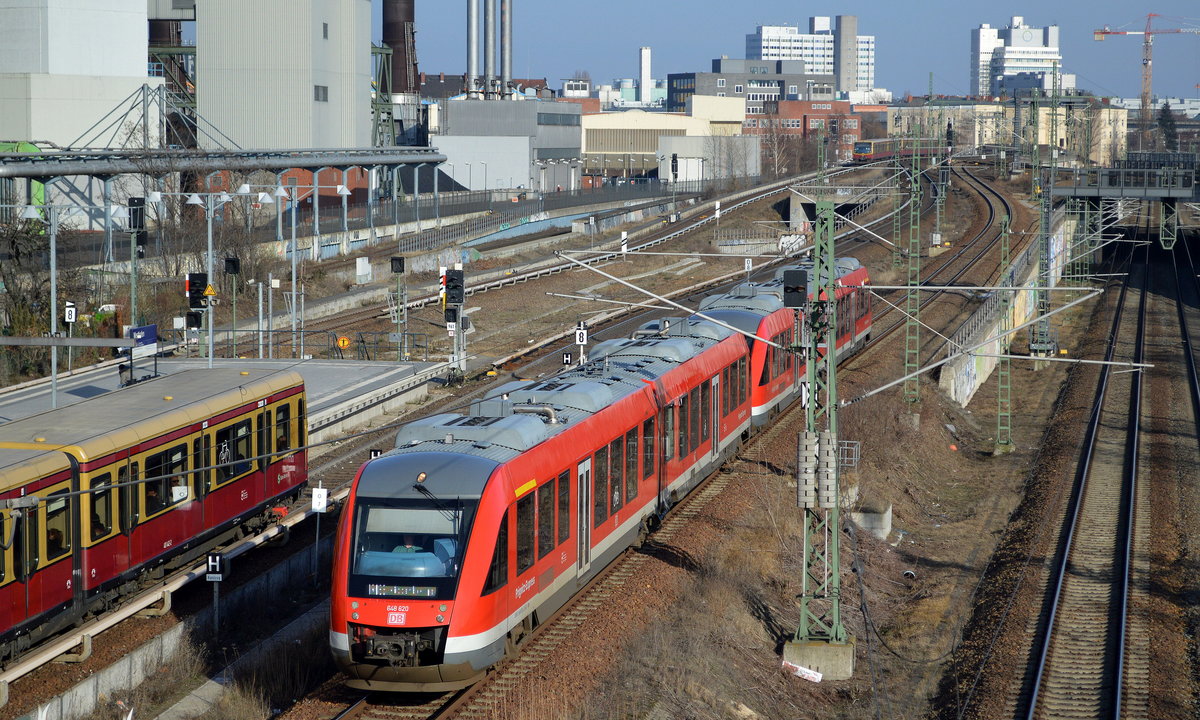 RE6 nach Neuruppin West Bhf. mit 648 620 + 648 610 Richtung Bf. Berlin-Jungfernheide am 25.02.19 Höhe Berlin-Westhafen.