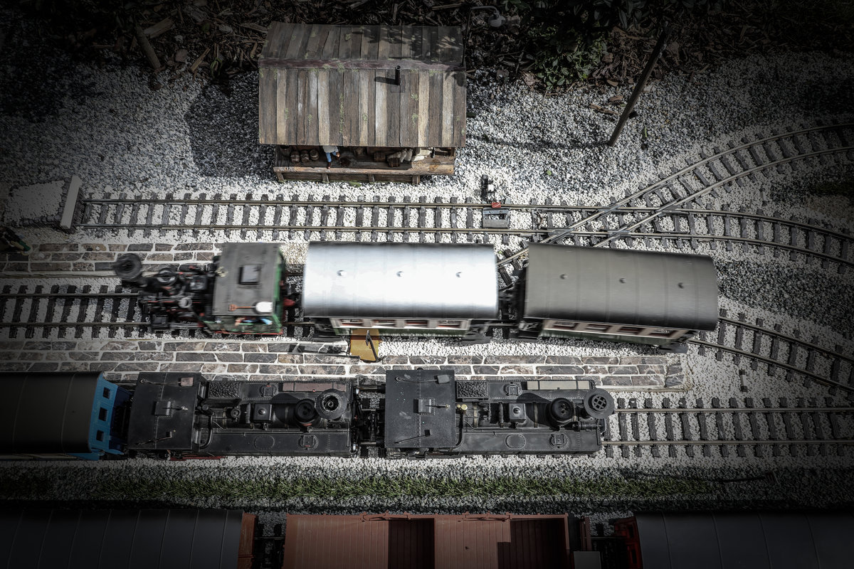 Reger Betrieb auf der  GGB  am 15.August 2018.

Da kommt es natürlich Regelmäßig zu Zugbegegnungen . 