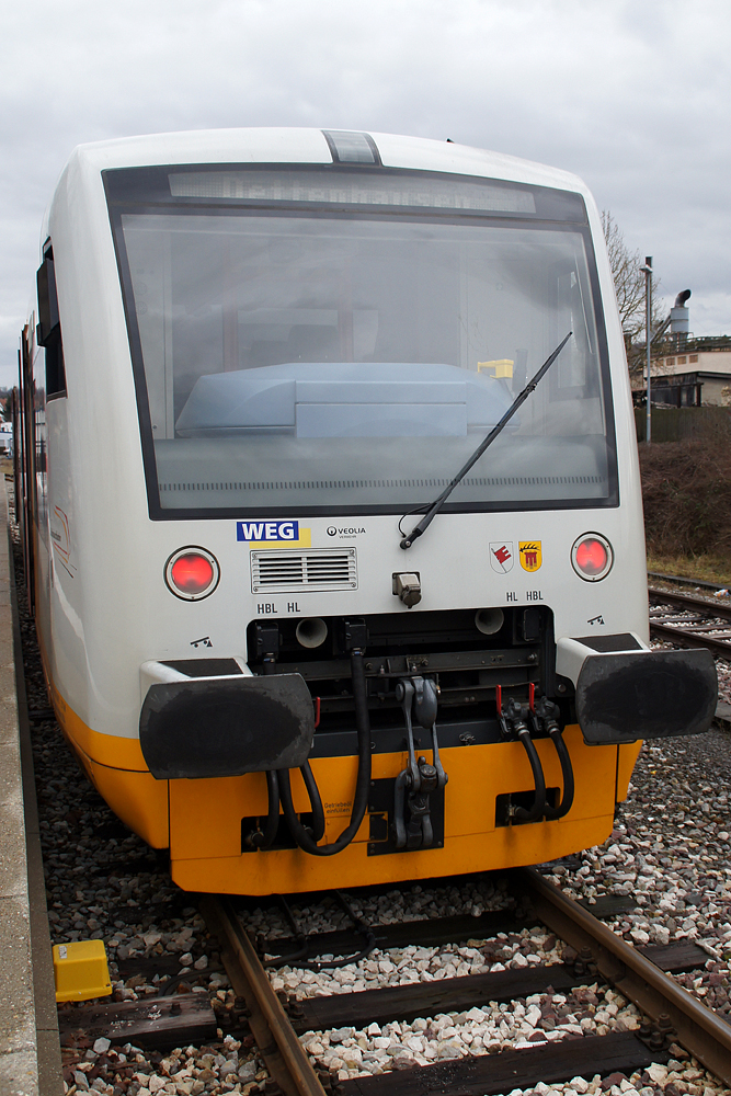 Regio Shuttle bei der Ankunft in Dettenhausen auf der Strecke der Schnbuchbahn am 23.12.2012 