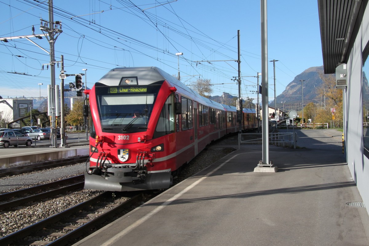 Regiopendel Schiers-Rhäzüns-Schiers bei der Einfahrt in Landquart.03.11.14 
