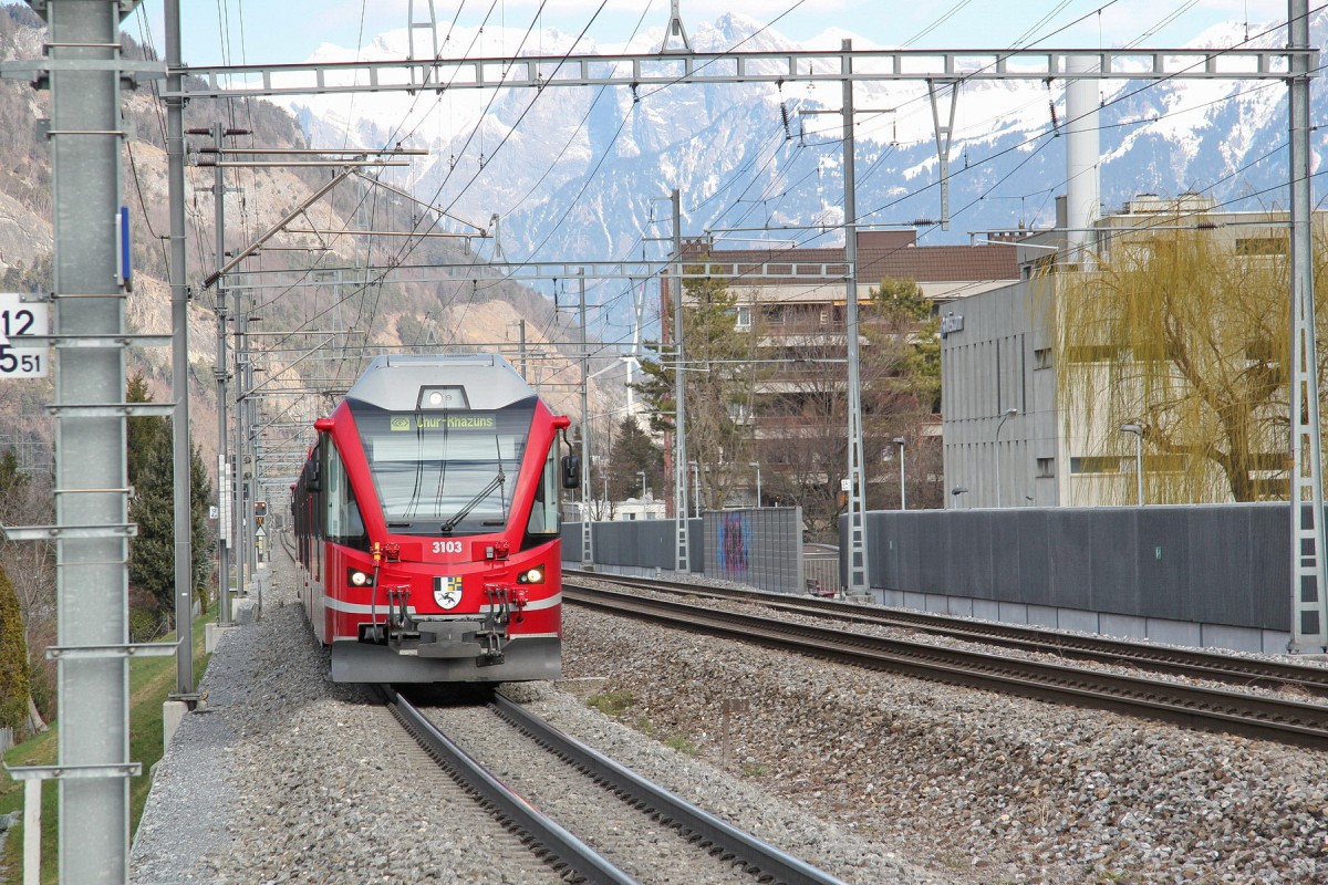 Regiopendel über Chur nach Rhäzüns bei der Station Chur-Wiesental.03.03.14