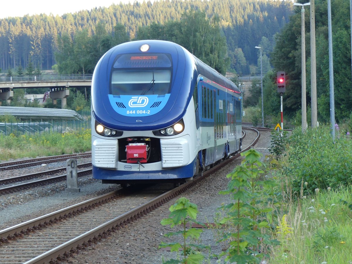 RegioShark 844 004 bei der Einfahrt in den Bahnhof Johanngeorgenstadt.27.08.2016.