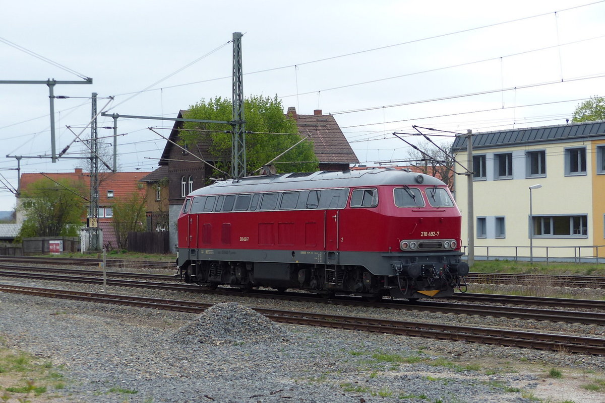 Rennsteigbahn 218 492-7 als Tfzf Richtung Erfurt, am 25.04.2020 in Neudietendorf.