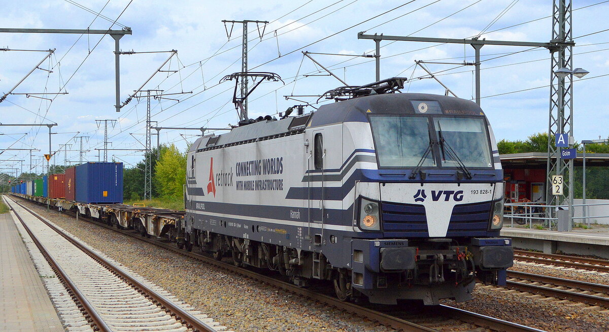 Retrack GmbH & Co. KG, Hamburg [D]  mit der Railpool Vectron  193 828-1  [NVR-Nummer: 91 80 6193 828-1 D-Rpool] und einem Containerzug am 22.08.22 Durchfahrt Bahnhof Golm.