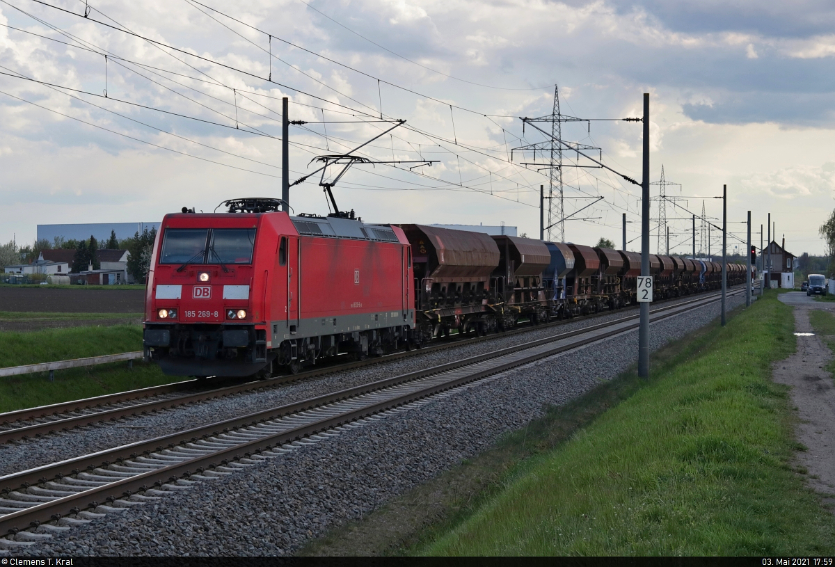 [Reupload]

Schotterzug mit 185 269-8 unterwegs an der Blockstelle (Bk) Braschwitz Richtung Köthen.

🧰 DB Cargo
🚩 Bahnstrecke Magdeburg–Leipzig (KBS 340)
🕓 3.5.2021 | 17:59 Uhr
