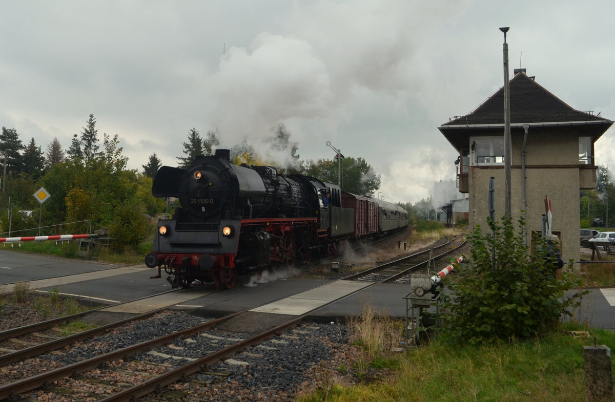 REVIVAL – Fahrt mit 35 1106-0 von (35 1097 der IG 58 3047) Dampfsonderzug der IG Schienenverkehr Ostfriesland e.V. hier Deutschenbora in Richtung Nossen unterwegs von Leipzig Riesa Döbeln Nossen Chemnitz Gera wieder nach Leipzig 10.10.2020