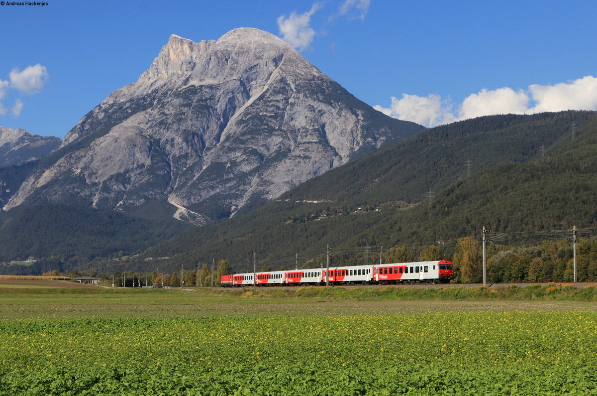REX 5389 (Landeck Zams-Innsbruck) mit Schublok 1144 037 bei Faurling 16.10.21