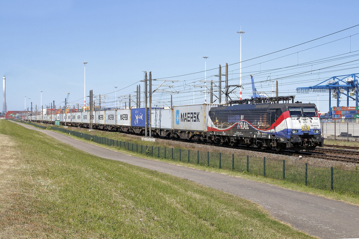 RFO 189 213 mit vermutlich dem Shuttle Germersheim, Rotterdam 17. Mai 2020.