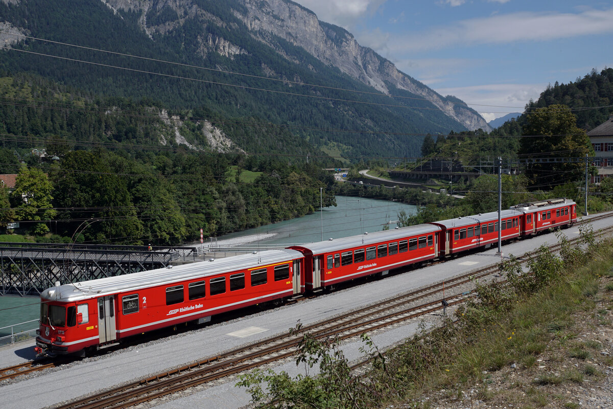 Rhätische Bahn.
4-teiliger Be 4/4 Vorortspendel abgestellt in Reichenau-Tamins am 26. August 2021.
Foto: Walter Ruetsch