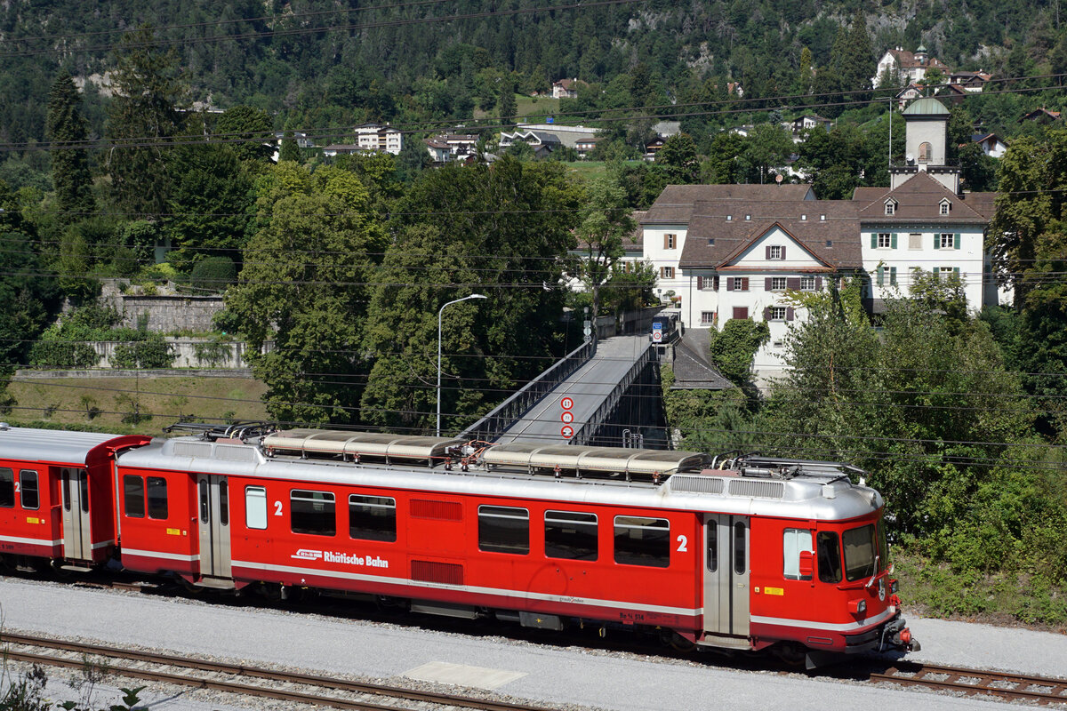 Rhätische Bahn.
4-teiliger Be 4/4 Vorortspendel abgestellt in Reichenau-Tamins am 26. August 2021.
Foto: Walter Ruetsch