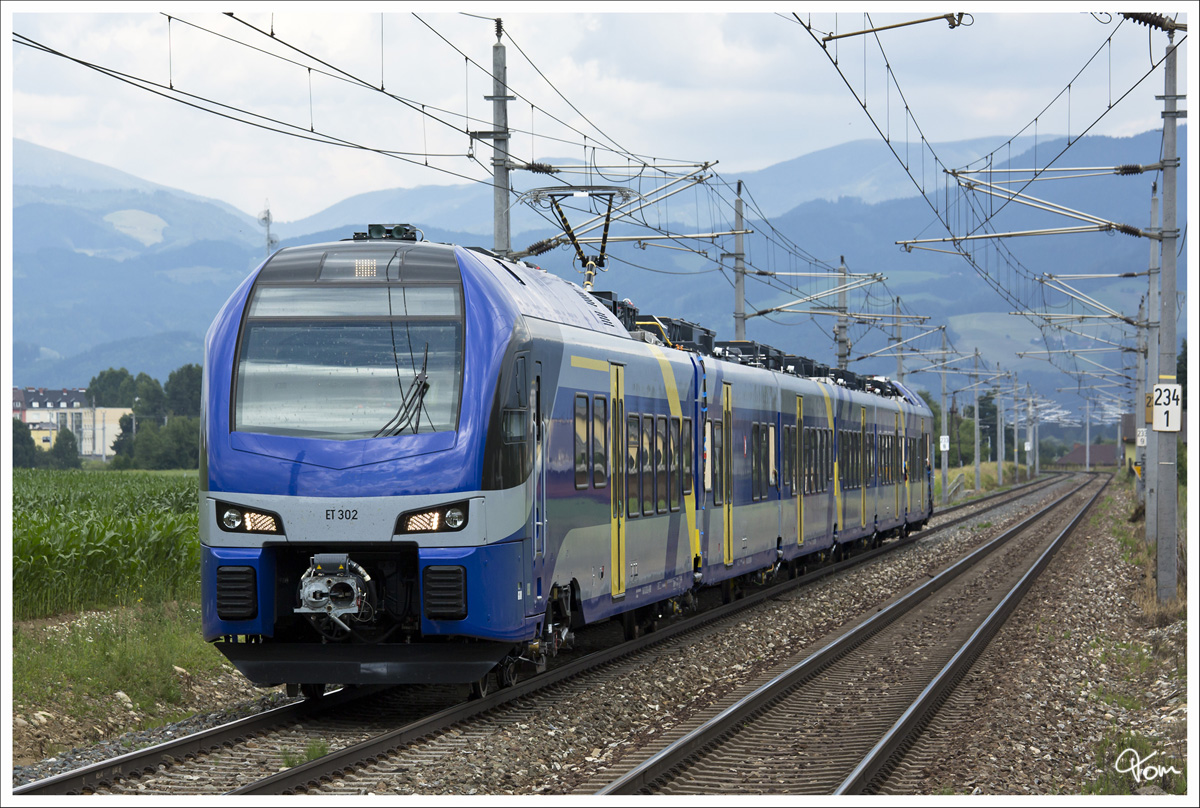 Rhapsody in Blue VII - Meridian ET 302 (Flirt 3) bei einer Messfahrt von Knittelfeld nach Unzmarkt. 
Zeltweg 10.7.2013