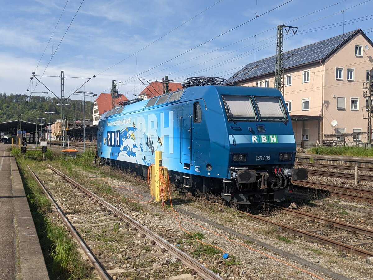 RHB 145 009 am 11.04.24 15:00Uhr in Plochingen