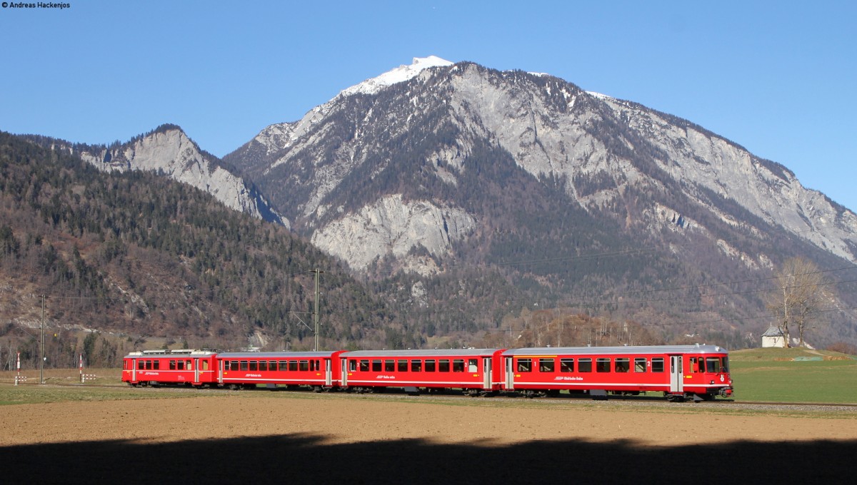 Rhb 516 als S1 nach Rhazüns bei Bonaduz 9.3.14