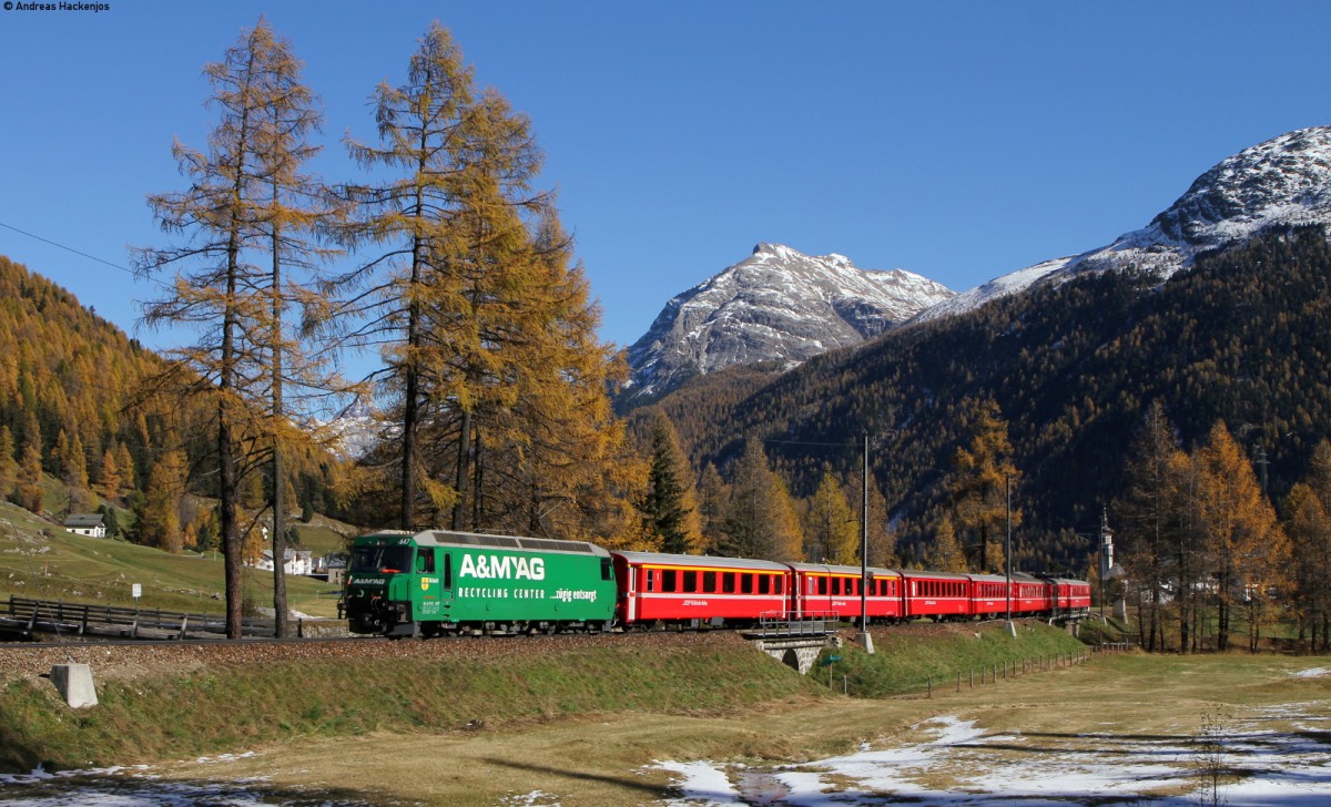 Rhb 647  A&MAG  mit dem RE 1140 (St.Moritz-Chur) bei Bever 29.10.14