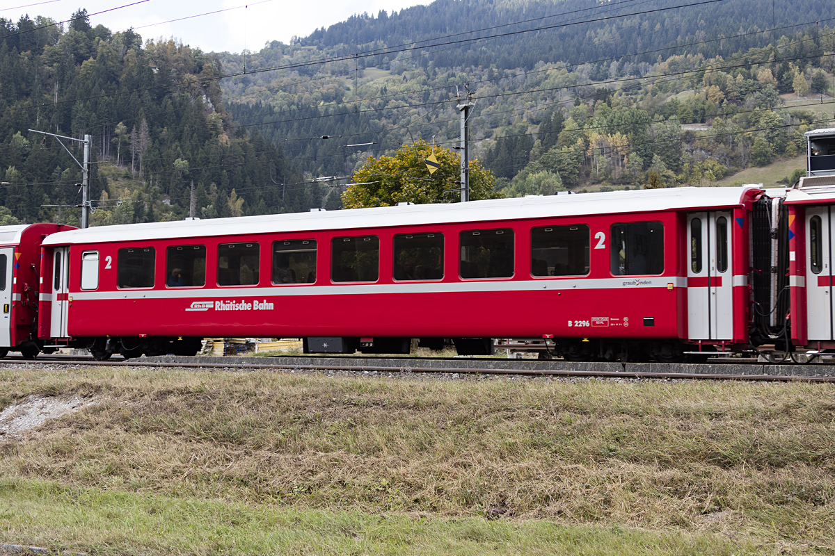 RhB, B, 2296, 08.10.2016 Rueun 



