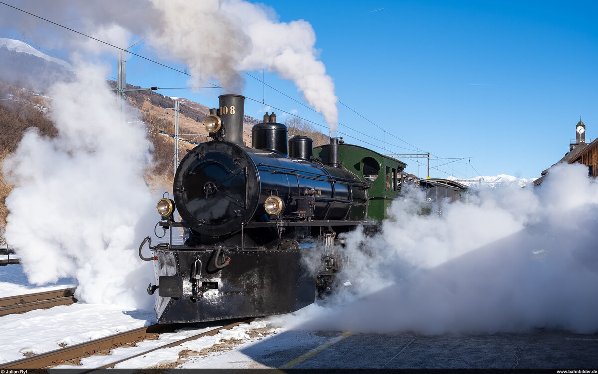 RhB G 4/5 108 / Scuol-Tarasp, 3. Januar 2026<br>
Engadiner Dampffahrt