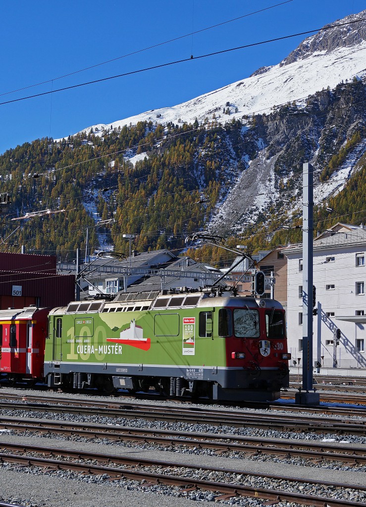 RhB: Ge 4/4 ll 630 wartet am 18. Oktober 2013 in Samedan auf ihren nchsten Einsatz.
Foto: Walter Ruetsch