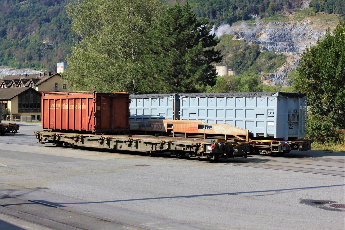 RhB R-w 8210 mit RhB-Container am 19.09.2018 in Untervaz