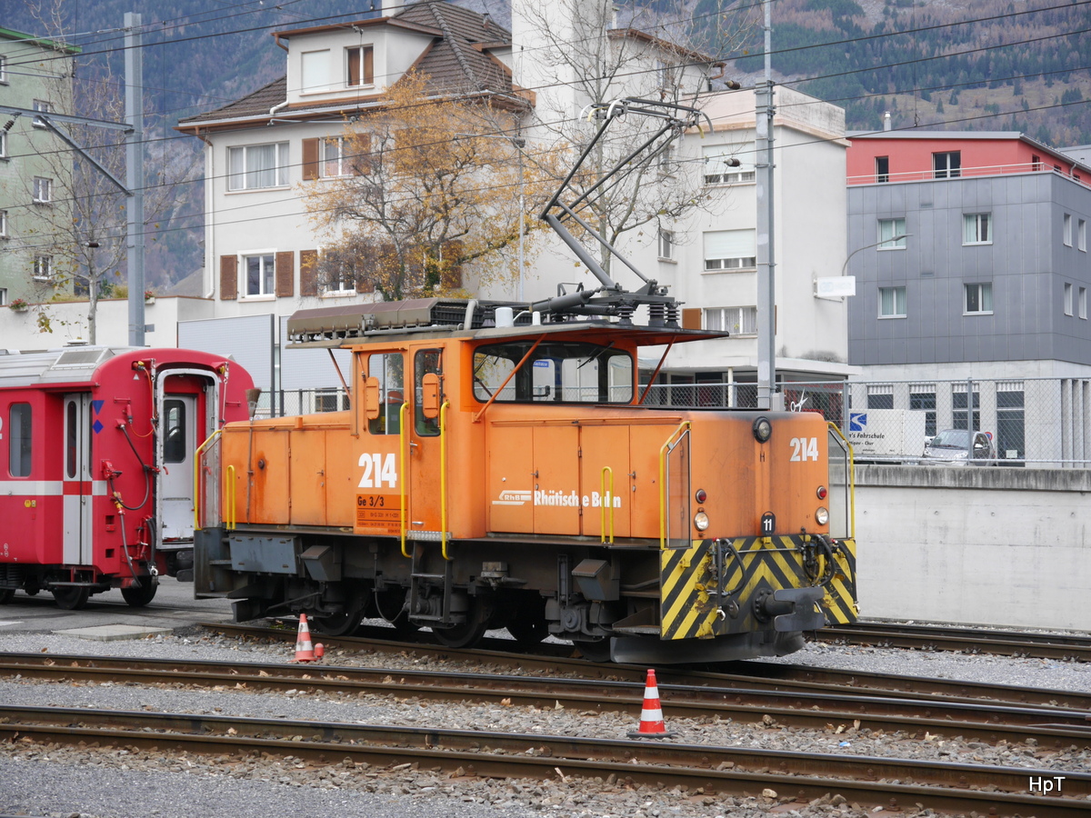 RhB - Rangierlok Ge 3/3 214 im Bahnhof Chur am 25.11.2016