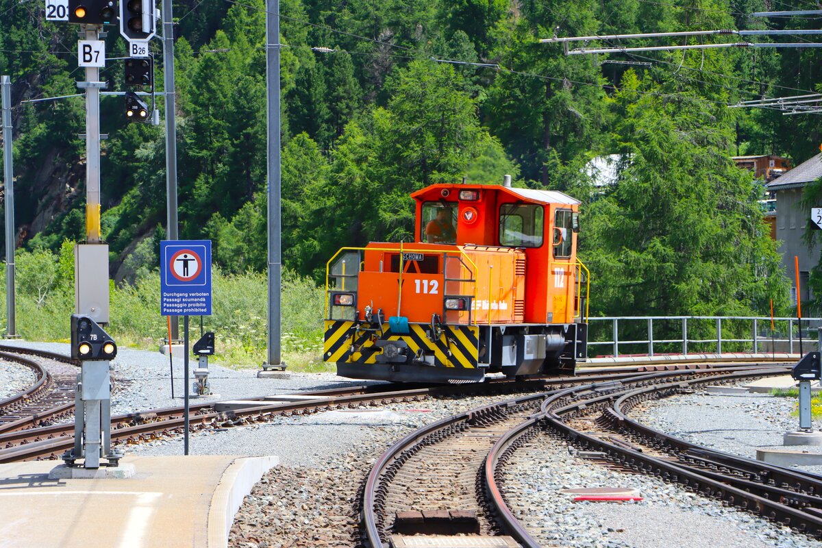 RhB Rangierlok Tm 2/2 112 am 05.07.26 in St. Moritz beim Rangieren 
