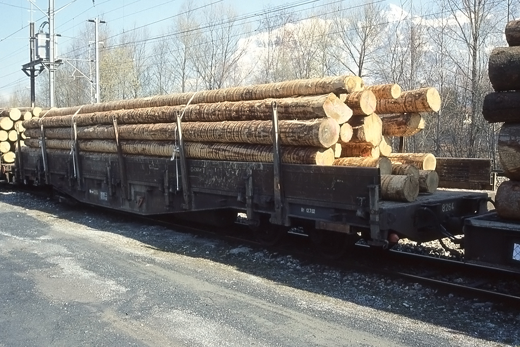 RhB, Re-w, 8264, 28.03.2004 Landquart


