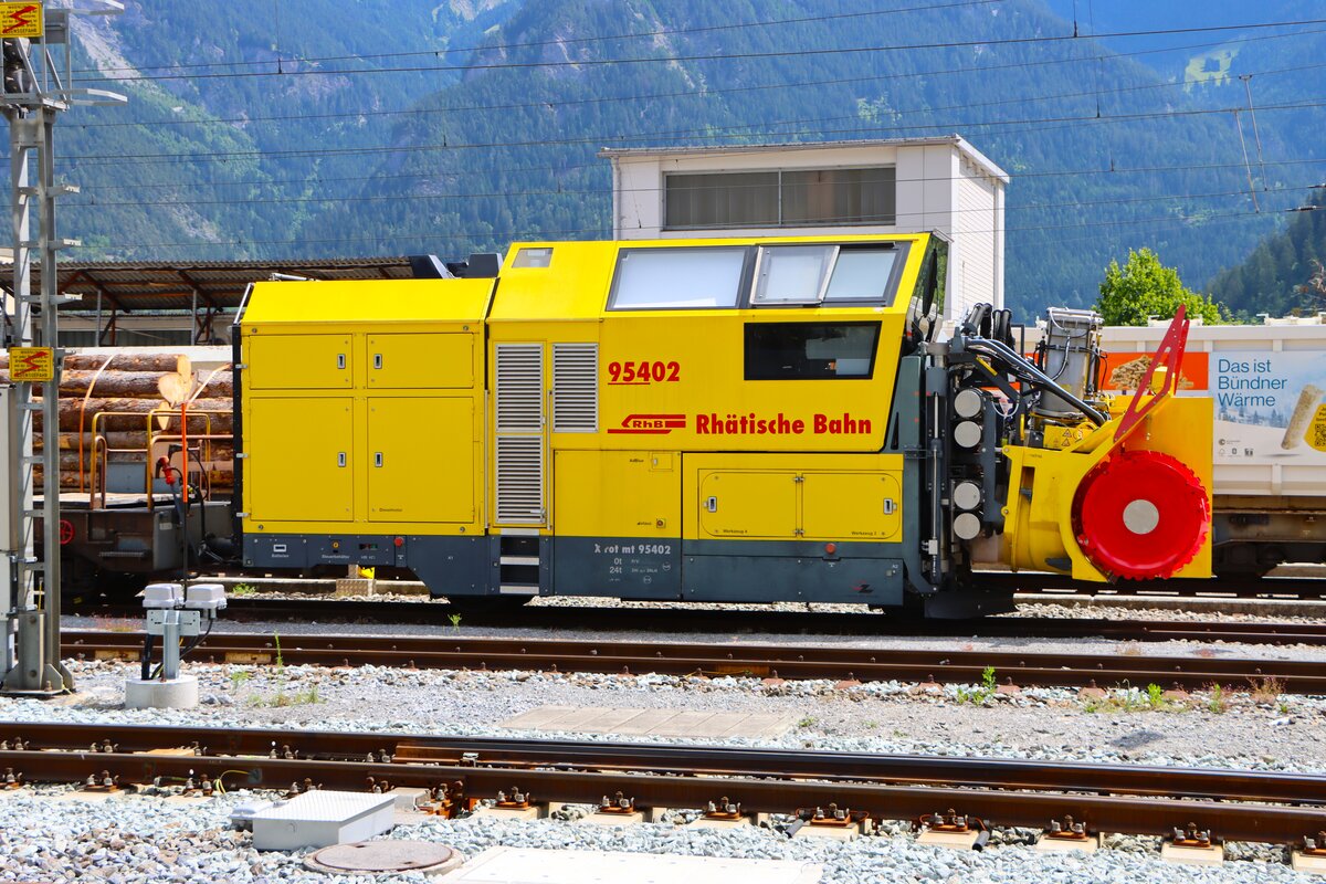 RhB Schneefr�se 95402 am 06.07.26 in Thusis