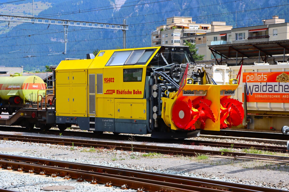 RhB Schneefr�se 95402 am 06.07.26 in Thusis