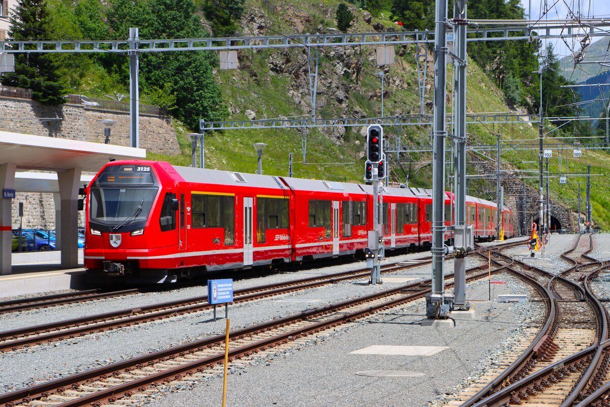 RhB Stadler ABe 4/16 Wagen 3125 Capricorn am 05.07.26 in St. Moritz