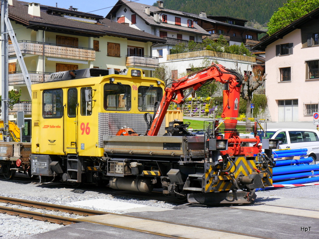 RhB - Tm 2/2 96 im Bahnhofsareal von Klosters am 07.05.2015