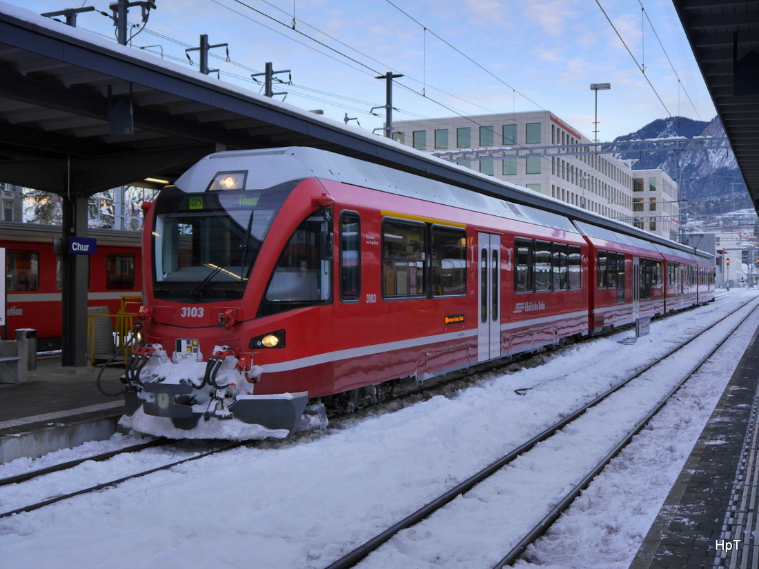 RhB - Triebzug ABe 4/16 3103 als Regio nach Thusis im Bahnhof Chur am 02.01.2015