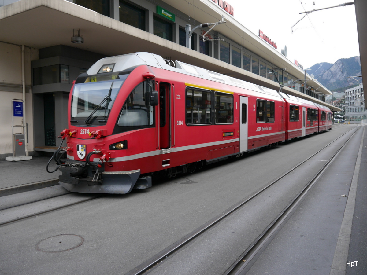 RhB - Triebzug ABe 8/12 3514 im Bahnhof Chur am 25.11.2016