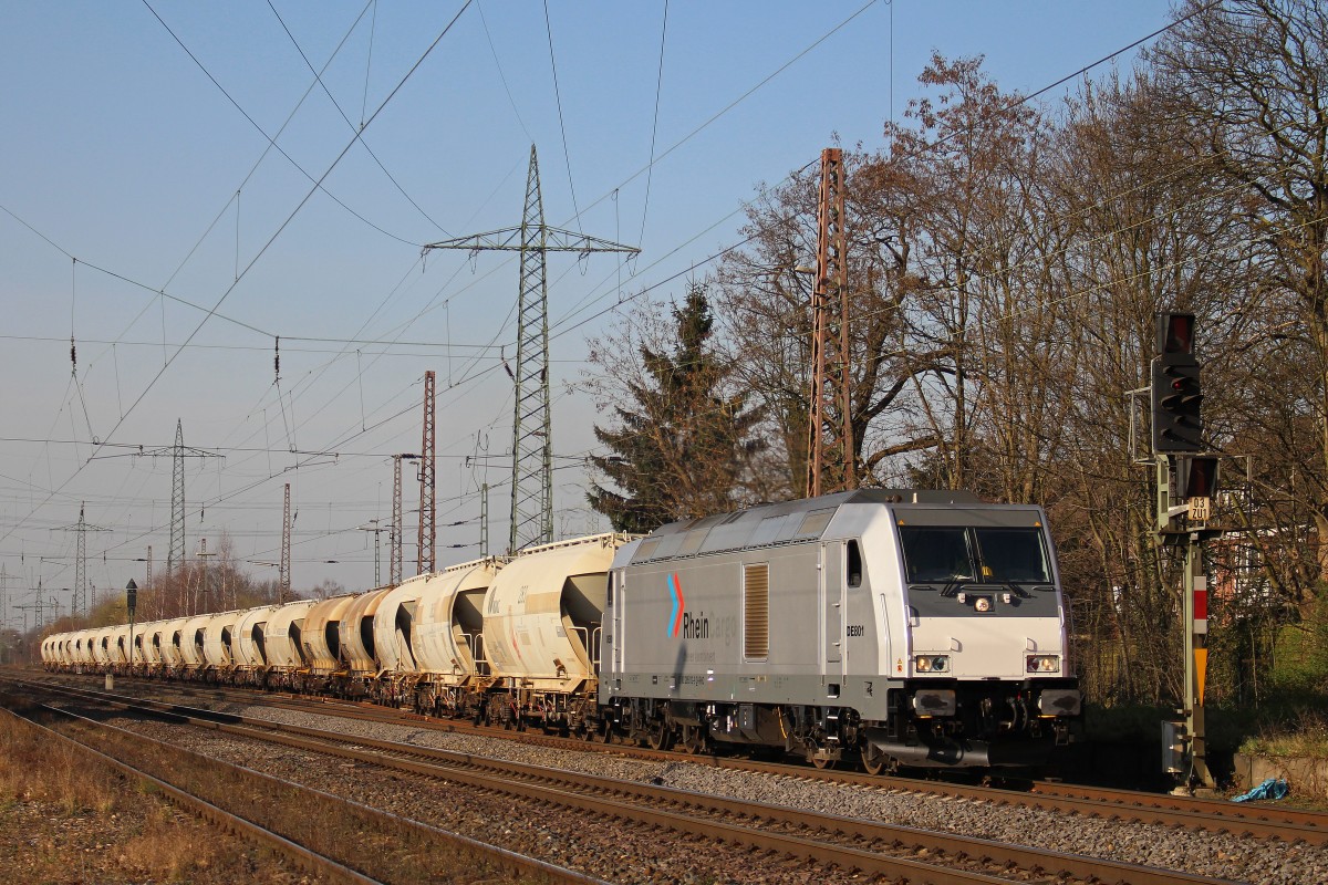 RHC DE 801 (285 112) am 10.3.14 mit einem leeren Kalkzug in Ratingen-Lintorf.