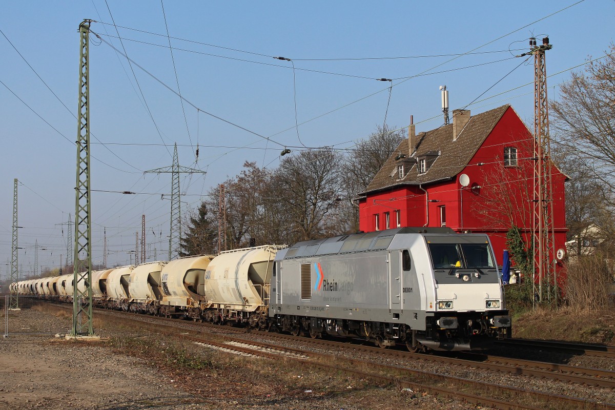 RHC DE 801 (285 112) am 11.3.14 mit einem leeren Kalkzug in Ratingen-Lintorf.