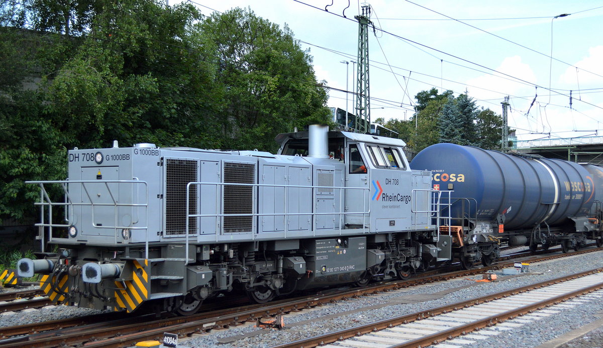 RHC  DH 708  (NVR-Nummer: 92 80 1271 040-8 D-RHC) mit Übergabefahrt von Kesselwagen am 06.08.19 Bahnhof Hamburg Harburg.