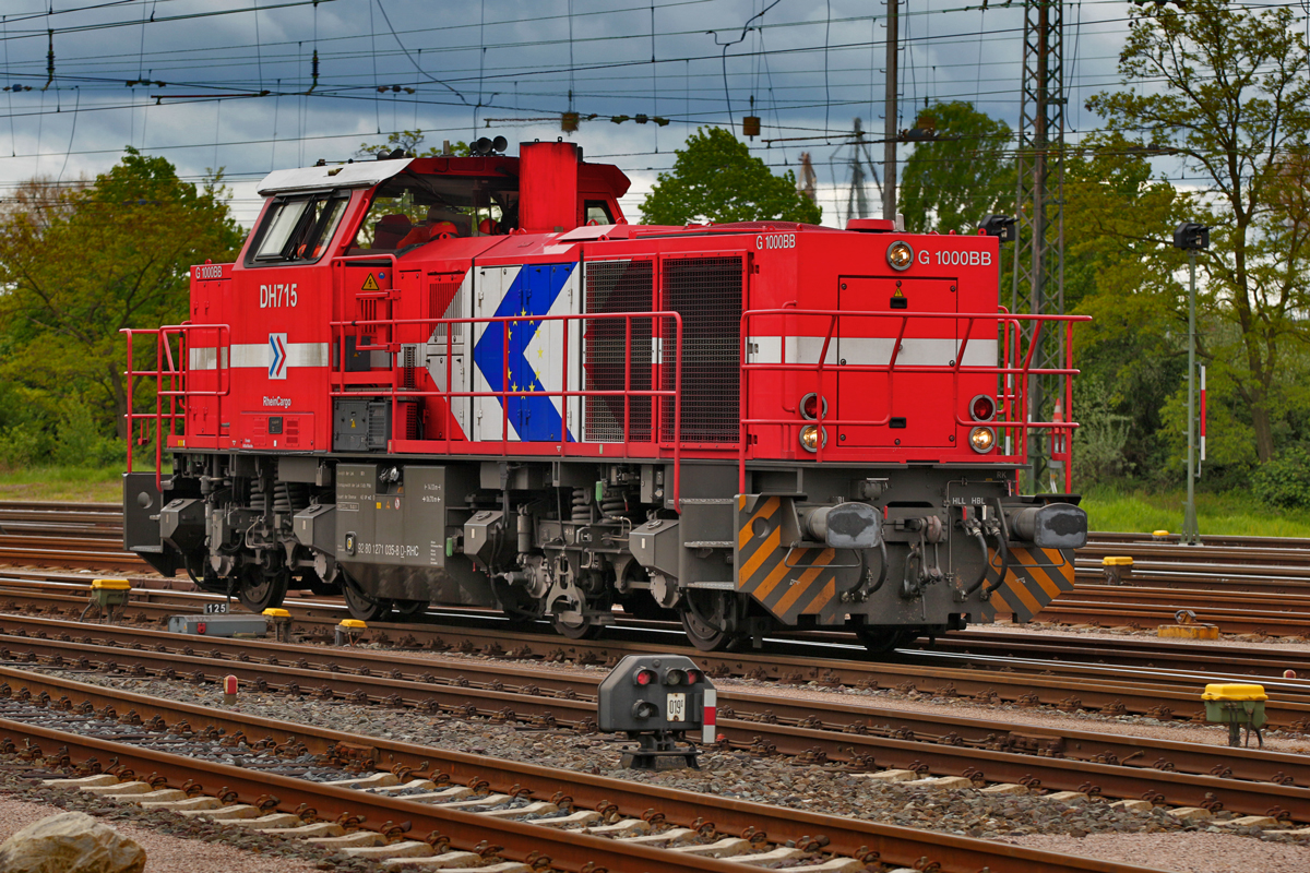 RHC DH 715 rangiert im Hafen Hamburg.Harburg.Bild 17.5.2106