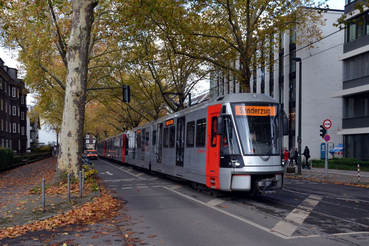 Rheinbahn Tw 4347
Sonderzug, Fahrtrichtung stadteinwärts
Düsseldorf, Golzheimer Platz
02.11.2025