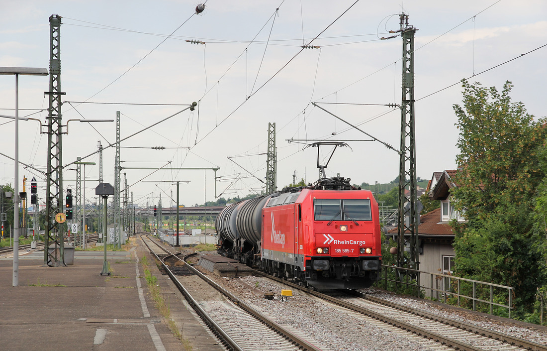 RheinCargo 185 585 wurde am 17. Juli 2018 im Bahnhof Stuttgart-Untertürkheim dokumentiert.